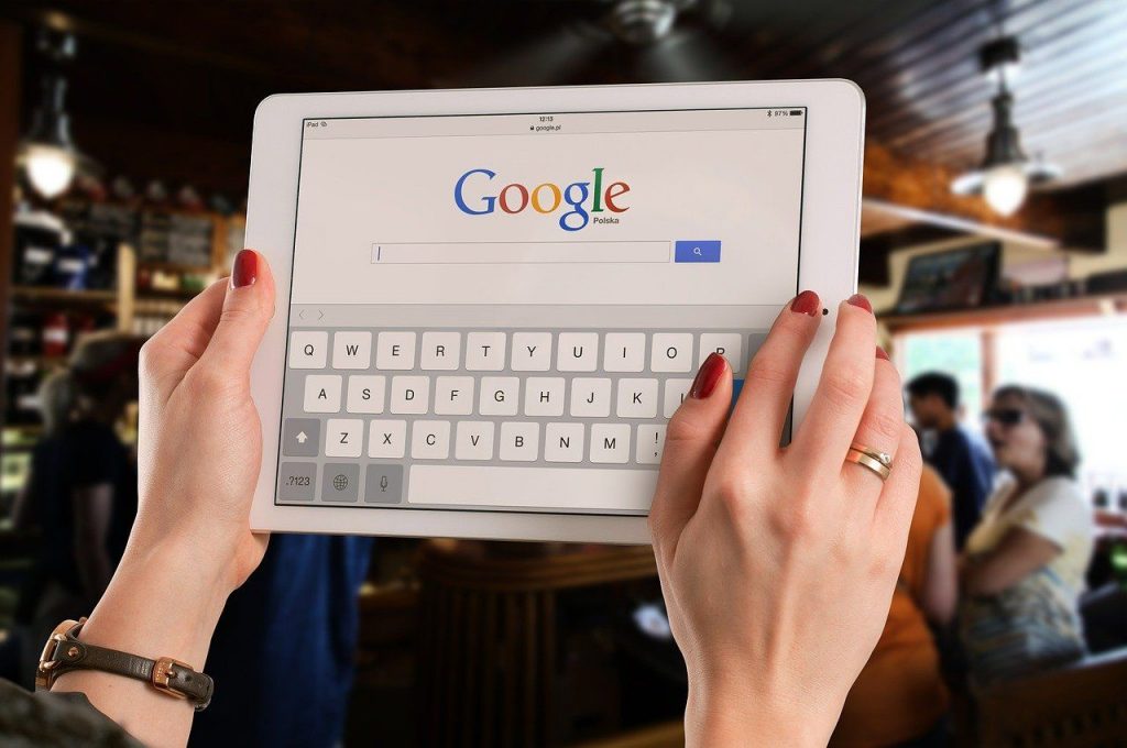 Comment faire pour que ma page Facebook soit visible sur Google ?